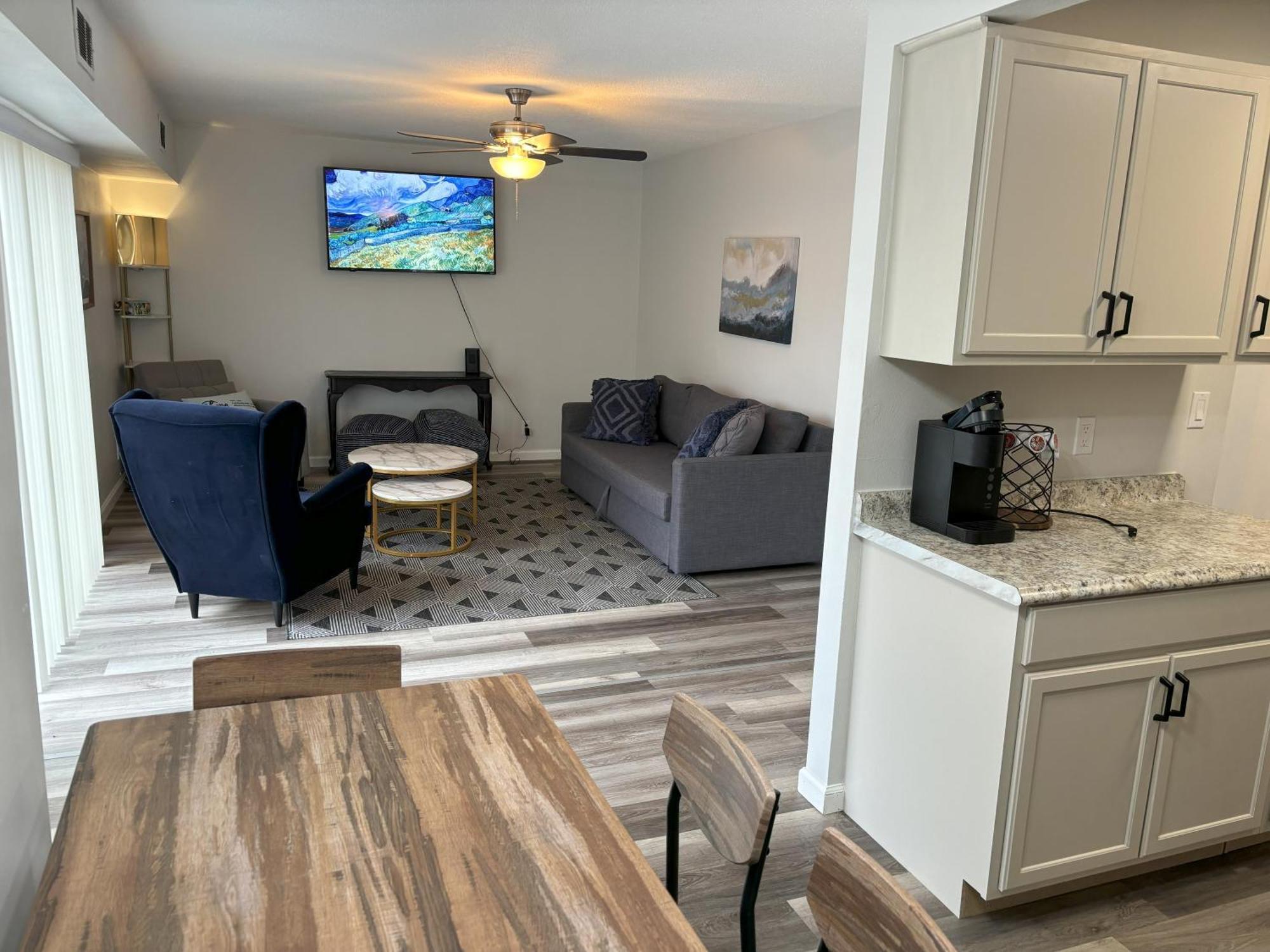 Peaceful Park 2 Bedroom Remodeled Family Suite Granite City Zewnętrze zdjęcie
